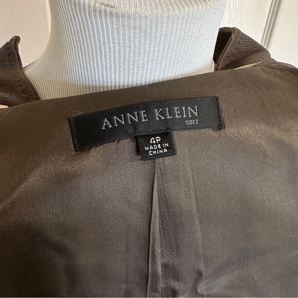 Anne Klein Olive Army Green Stretch 2pc Pant Suit Size 4P - Picture 5 of 10